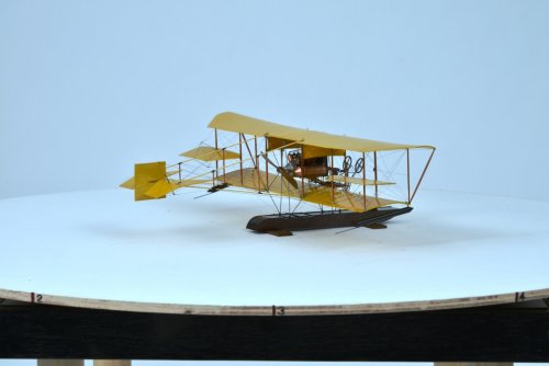 Curtiss seaplane model.jpg