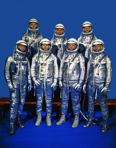 Original_7_Astronauts_in_Spacesuits_-_GPN-2000-001293 sm.jpg
