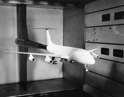 zConvair 880 Wind Tunnel Model with T-tail.jpg
