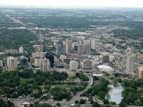 800px-London,_Ontario,_Canada-_The_Forest_City_from_above.jpg