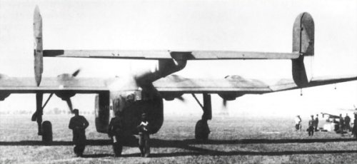 Le B-09 à Mühldorf, été 1944.jpg