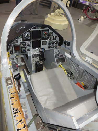zRockwell-Ranger-2000-Front-Cockpit-20160322.jpg