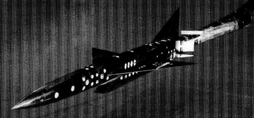 XF-103_EARLY_WIND_TUNNEL_TEST_MODEL.jpg
