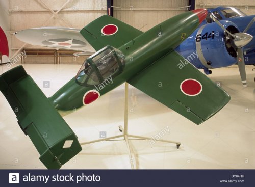 japanese-yokosuka-mxy-7-ohka-rocket-powered-kamikaze-attack-plane-BC64RH.jpg