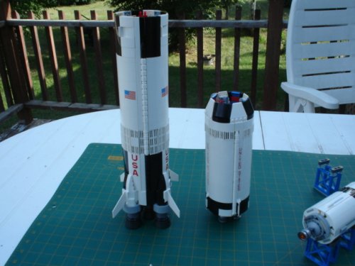 Lego Saturn V (12).JPG