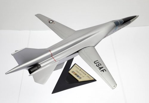 GD F-111:SAC 04.jpg