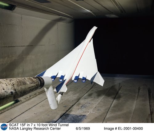 SCAT_15F_model_in_NASA_Langley_Research_Center_wind_tunnel.jpg