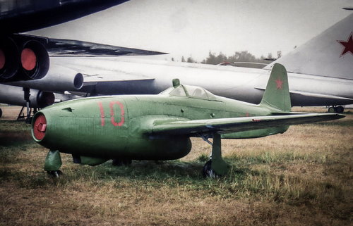 Yakovlev Yak-17 Feather.jpg