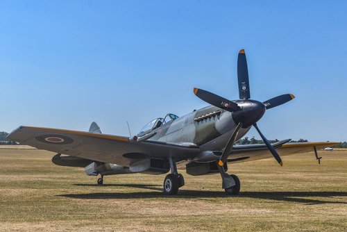 Spitfire static-8.jpg