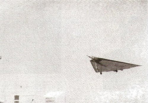 FMA IA-37P despegando 1.jpg