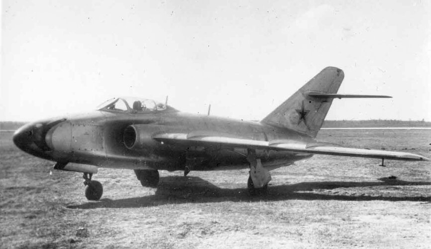 MiG-17SN prototype fitted with side intakes to accomodate nose-mounted basculating cannons.jpg