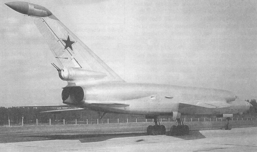 Tu-98 rear view.jpg