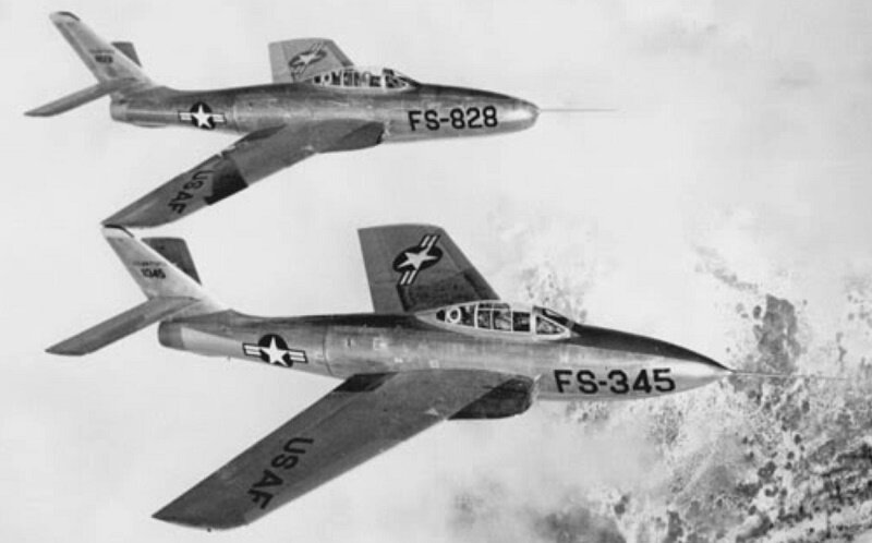YF-84F and YRF-84F.jpg