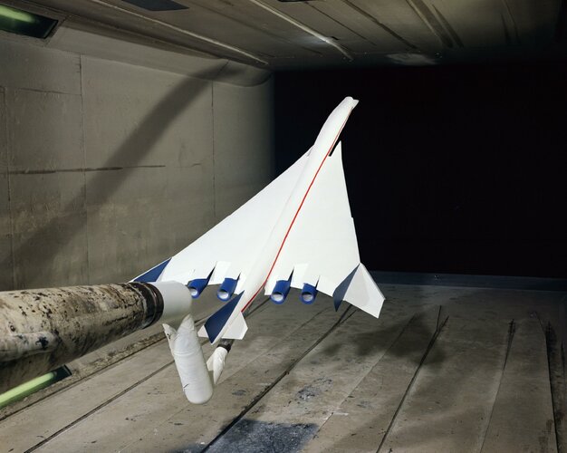 SCAT 15F with tail stabilizer model_in_NASA_Langley_Research_Center_wind_tunnel.jpg