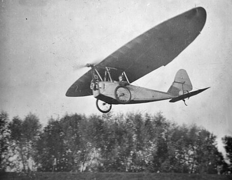 Courregelongue-1931-avionette.jpg