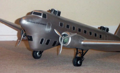 Douglas DC-3 Bomber 01.jpg