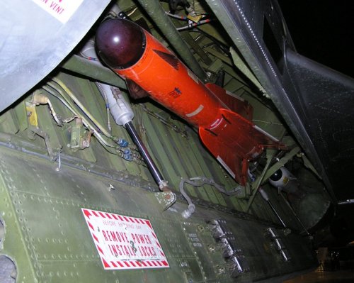 AIM-4A in F-102 left front bay.JPG