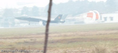 J-20 5.1.11. landing.jpg