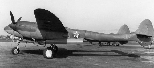 P-38 with raised tail (from Monografie Lotnicze No. 68).jpg