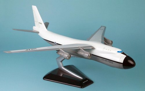 Boeing C-5A 02.jpg