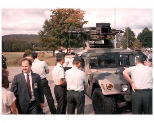 Hummer with Setter turret.jpg