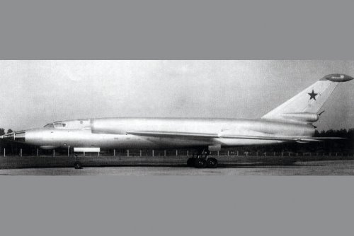 Tupolew-Tu-98 (2).jpg.4041032.jpg