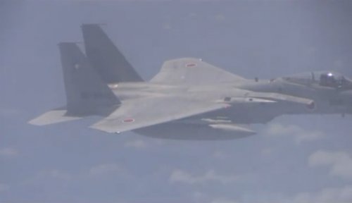 F-15J intercepting a Tu-154M - 1.jpg