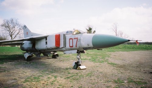 MiG-23M (11a).JPG