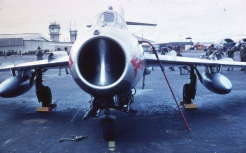MiG-17F_Cambodia_002.jpg