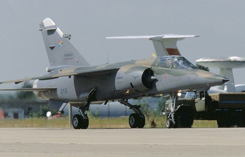 Dassault Super Mirage F-1AZ_03.jpg