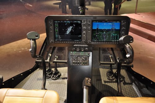 Bell 505 cockpit (2).jpg