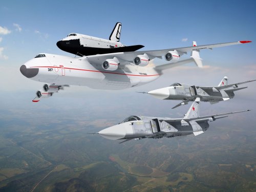 An-225,_Buran,_Su-24_zastavki_com_24916_2.jpg