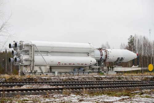 Angara 5-A5 on railway - 11.11.14.jpg