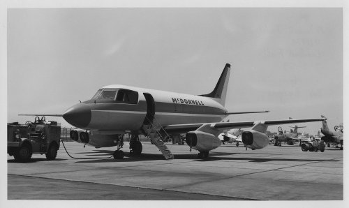 xMcDonnell Model 119 N119M at Lambert Field Jul-3-59 Bob Burgess.jpg