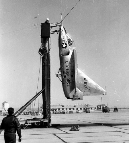 ryan x-13 experimental vertijet 1950s 2.jpg