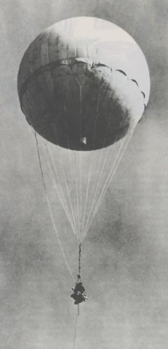 Japanese__balloon_bomb.jpg