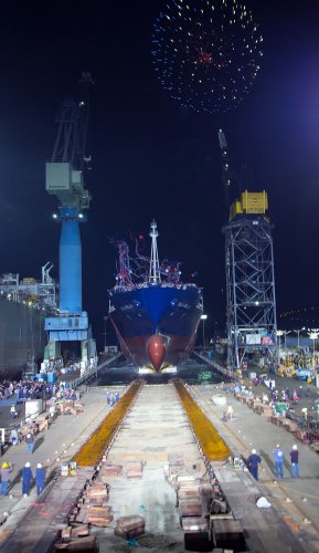 TheIslaBellaLaunchesGeneralDynamicsNASSCOWorldFirstLNGPoweredContainership3.jpg