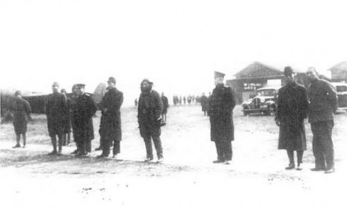 Konosuke Matsushita (right end) at Myojo first flight.jpg