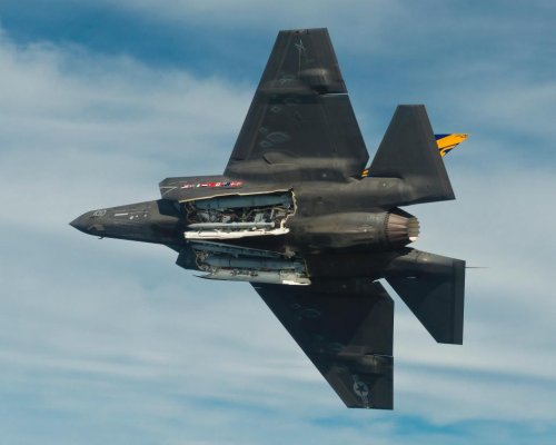 F35C two Joint Stand-Off Weapons.jpg