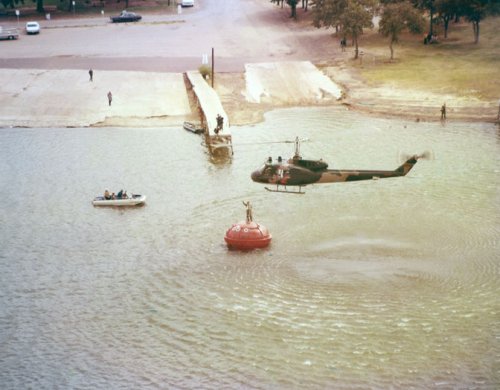 Bell_211_Lake _Arlington_TX_1970.jpeg