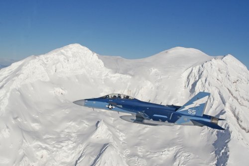 EA-18G Growler Mt. Rainier-small.jpg