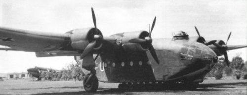 L'Arado 232 B-09 à Mühldorf (immatriculé J4-UH).jpg