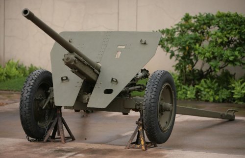 Japanese_Type_1_47mm Anti-Tank_gun.jpg