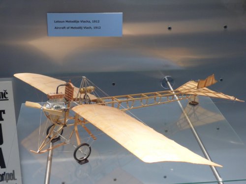 Metodej_Vlach_(1912)_Monoplane_(P1000500)_Model.JPG