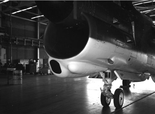 xVSD-10176U-A-7D-67-14582-Left-Front-View-Mockup-FLIR-LST-19730716.jpg