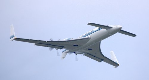 Beechcraft_Starship_in_flight.jpg