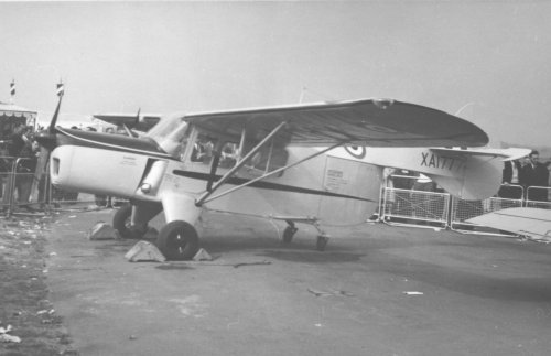 Auster_B.4_Farnborough_09.53.jpg