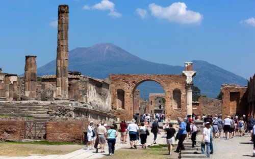 Pompeii__3472898k.jpg
