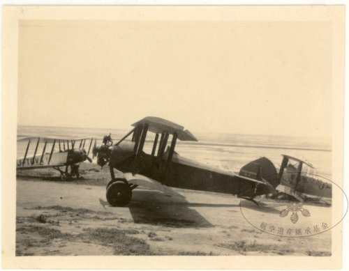 Itoh 30 + Avro 504K (J-TOVA) + Harumi Salmson 2.A2 ' Asahi 17' (J-TONR).jpg