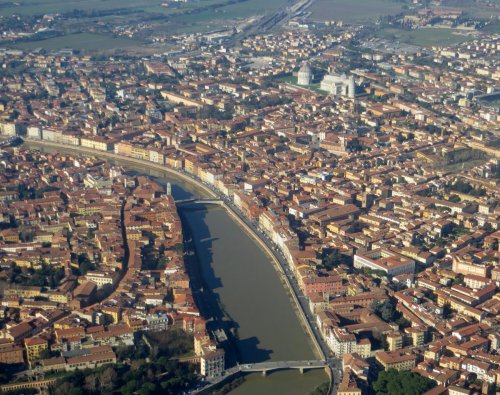 Pisa_-_veduta_dall'aereo_4.jpg